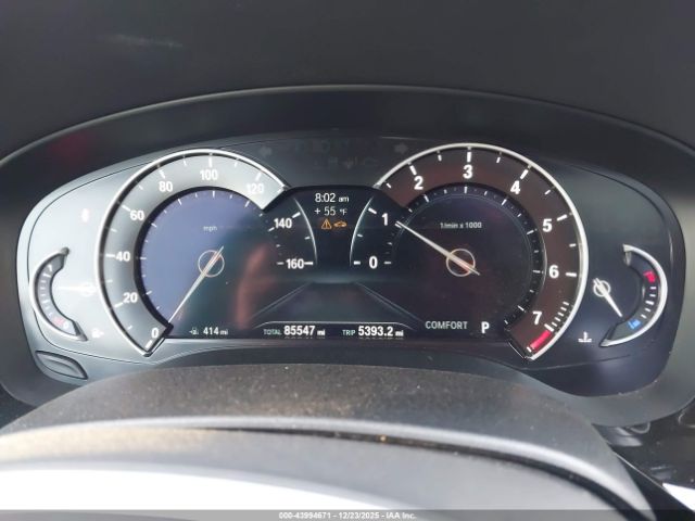 BMW 5 Series Image 4