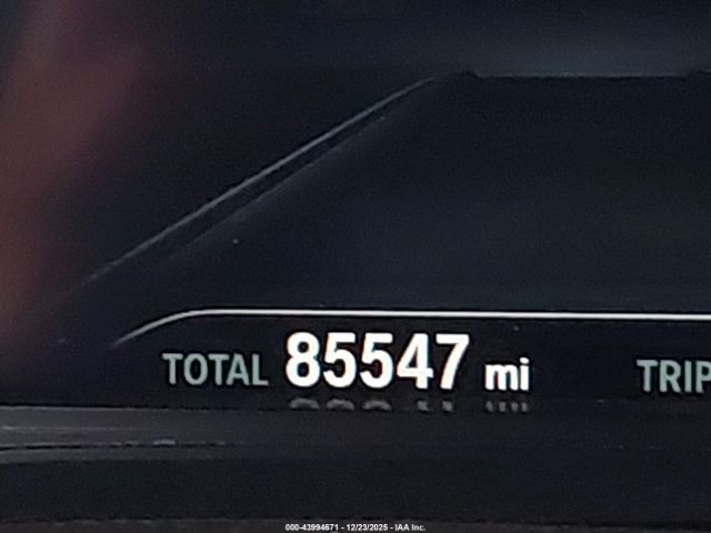 BMW 5 Series Image 2