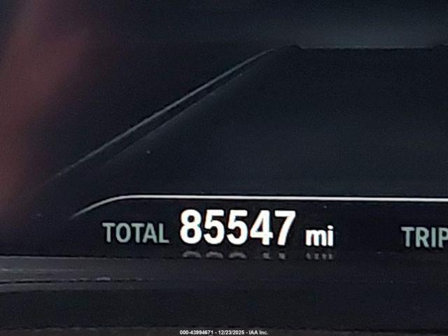 BMW 5 Series Image 2