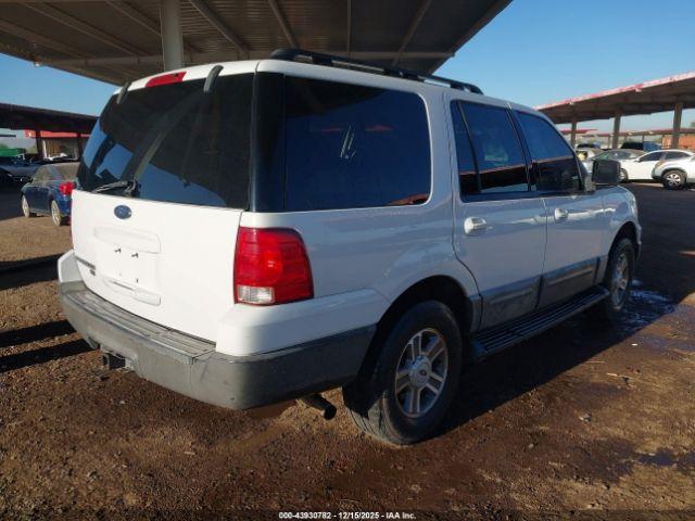 Ford Expedition Xlt Image 3