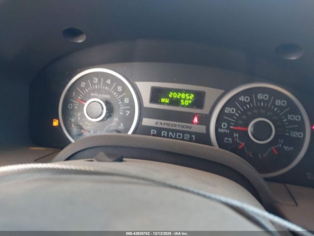 Ford Expedition Xlt Image 10