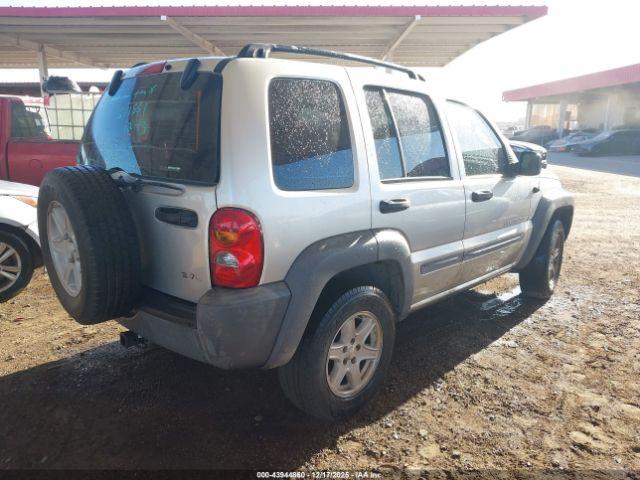 Jeep Liberty Sport Image 2