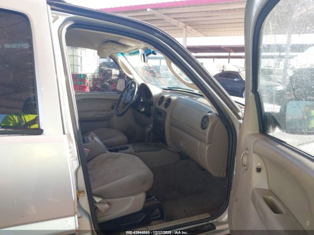 Jeep Liberty Sport Image 3