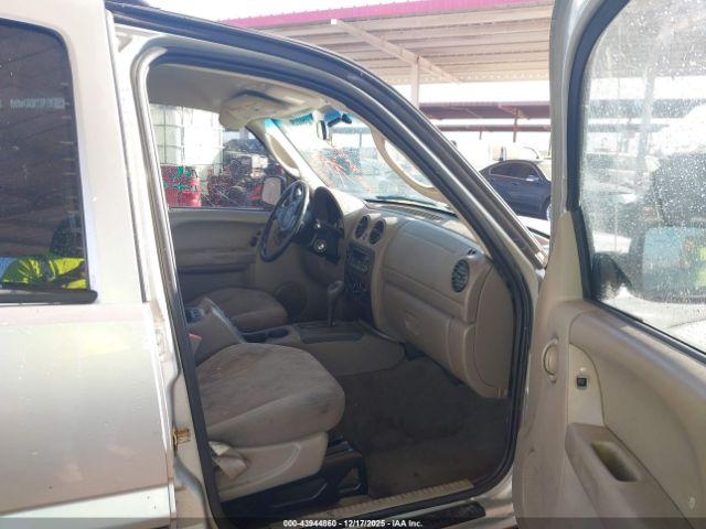 Jeep Liberty Sport Image 3