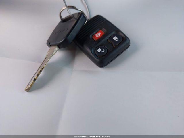 Ford Explorer Image 10