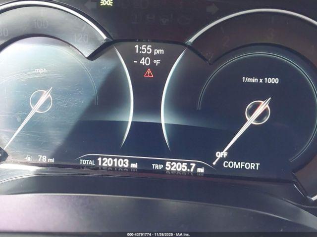 BMW 5 Series Image 5