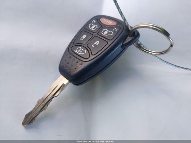 Chrysler Town & Country Touring Image 6