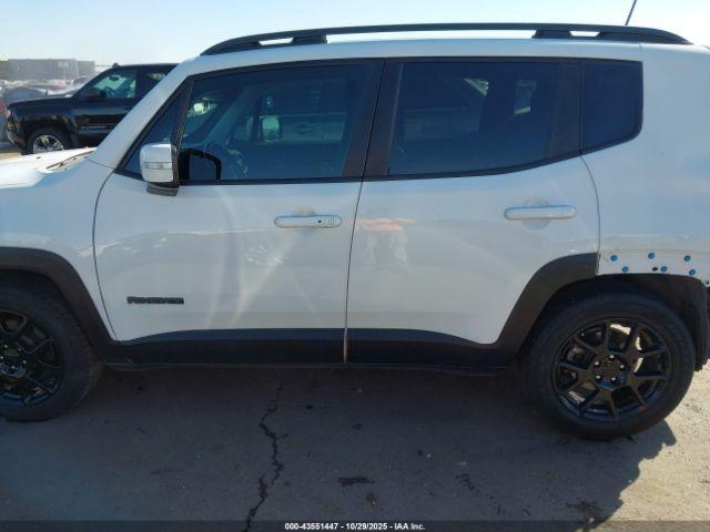 Jeep Renegade Altitude Fwd Image 14