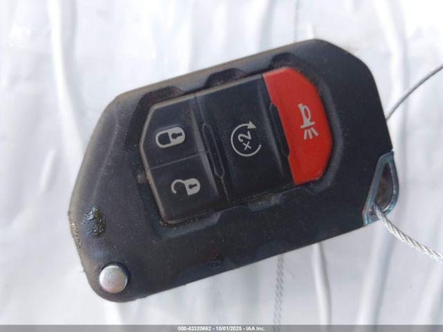 Jeep Wrangler Sport Altitude 4x4 Image 14