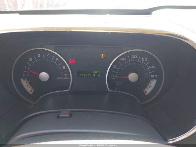 Ford Explorer Xlt Image 4