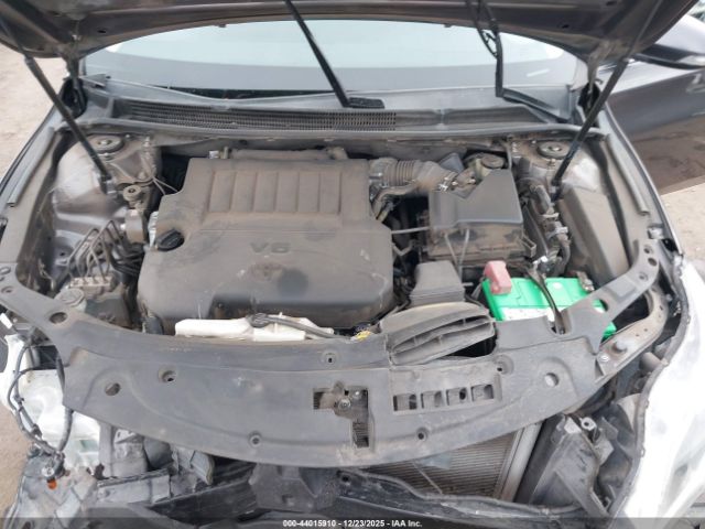 Toyota Avalon Xle Premium Image 12