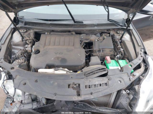 Toyota Avalon Xle Premium Image 12