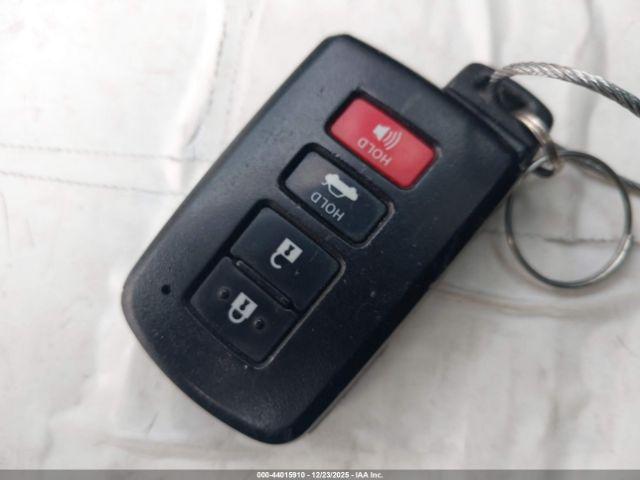 Toyota Avalon Xle Premium Image 15