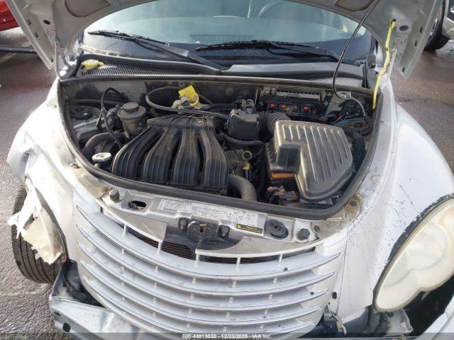 Chrysler PT Cruiser Image 11