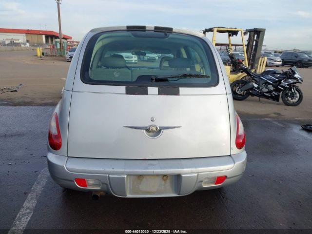 Chrysler PT Cruiser Image 13