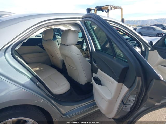 Cadillac CT4 Luxury Image 6