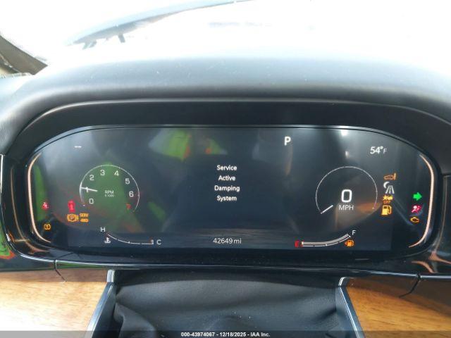 Jeep Grand Wagoneer Series Iii 4x4 Image 14