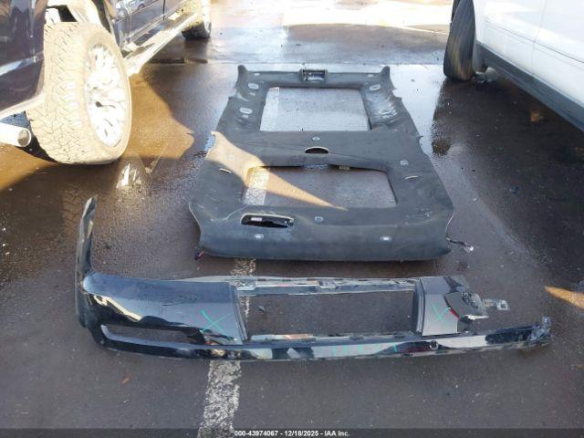 Jeep Grand Wagoneer Series Iii 4x4 Image 4