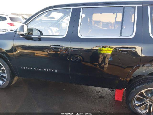 Jeep Grand Wagoneer Series Iii 4x4 Image 9