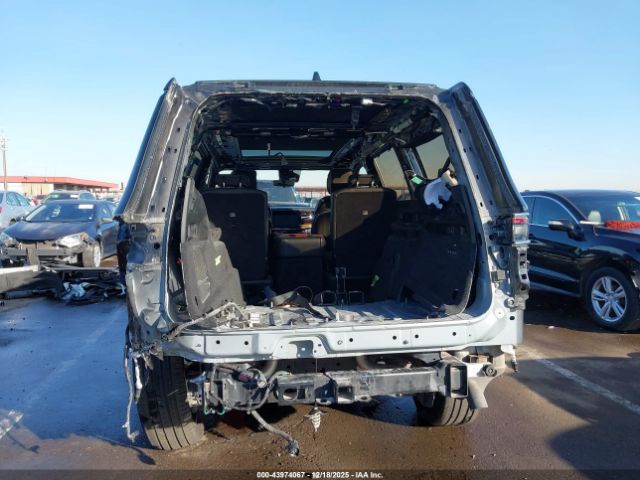 Jeep Grand Wagoneer Series Iii 4x4 Image 6