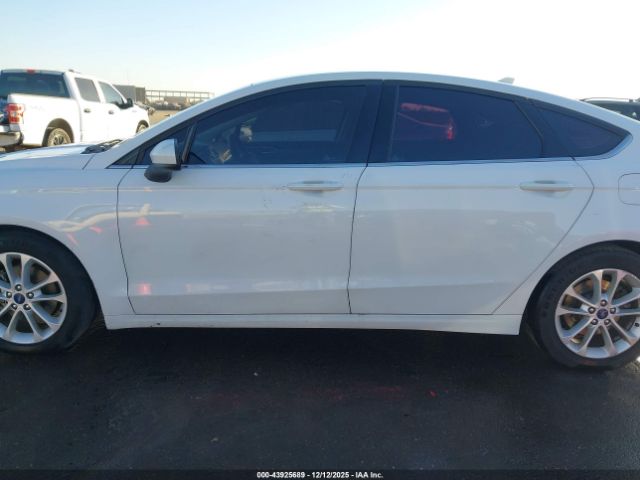Ford Fusion Se Image 14