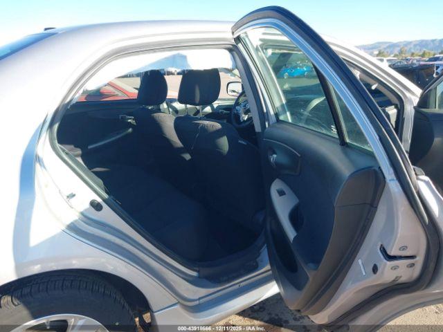 Toyota Corolla S Image 2