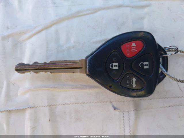 Toyota Corolla S Image 13