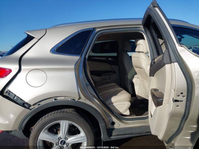 Lincoln MKC Premiere Image 8