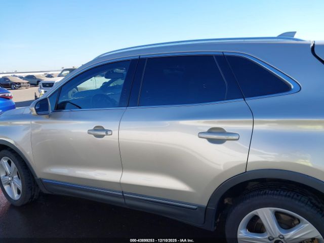 Lincoln MKC Premiere Image 13