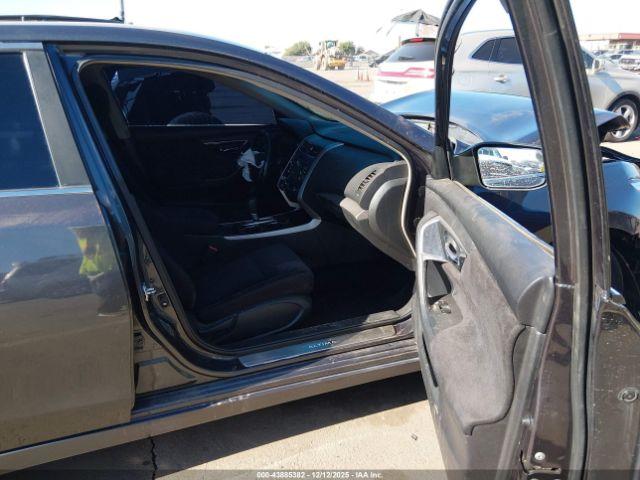 Nissan Altima 2.5 Sv Image 14