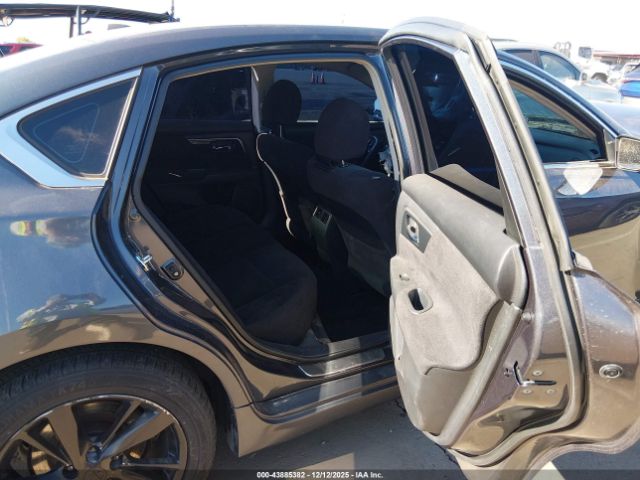 Nissan Altima 2.5 Sv Image 13