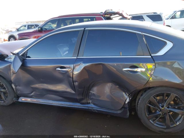 Nissan Altima 2.5 Sv Image 4