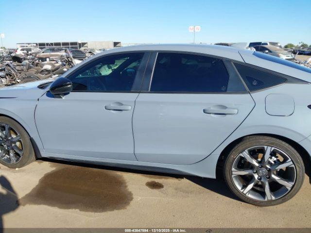 Honda Civic Sport Touring Image 4