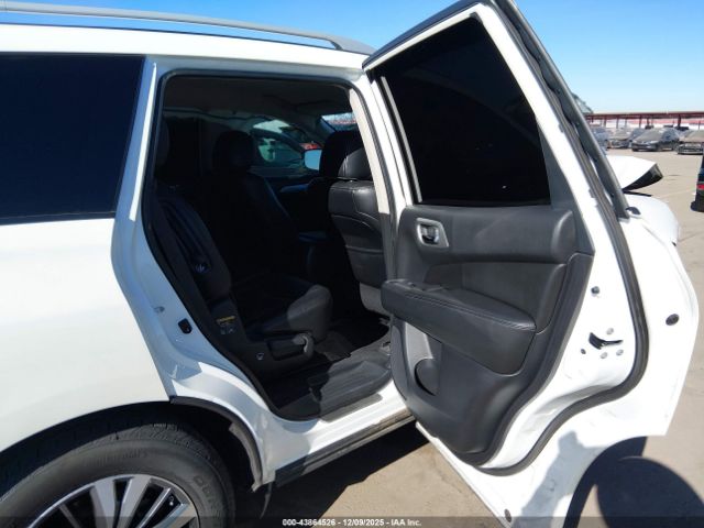 Nissan Pathfinder Sl Image 9