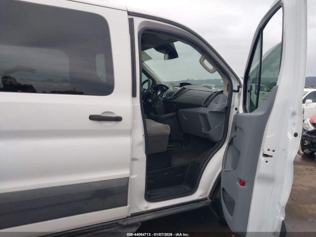 Ford Transit Xlt Image 13
