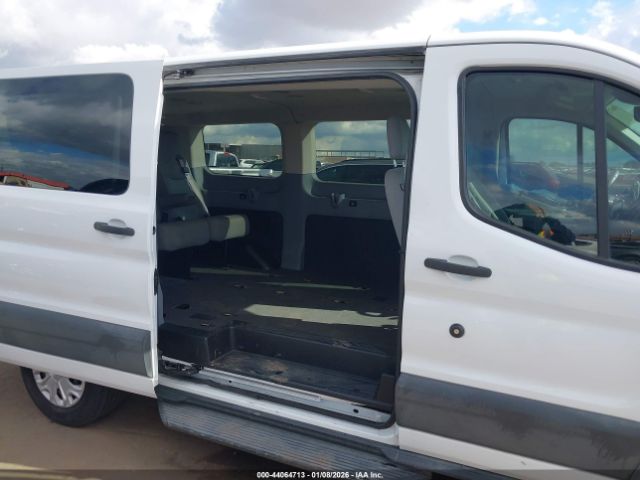 Ford Transit Xlt Image 3