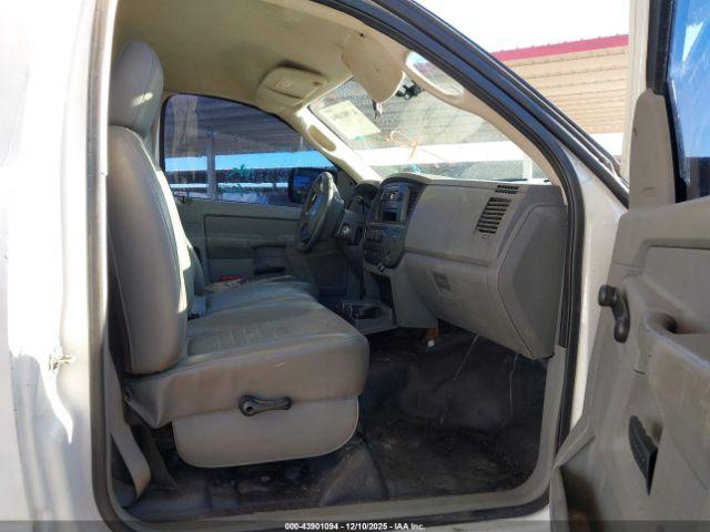 Dodge Ram 2500 Image 10