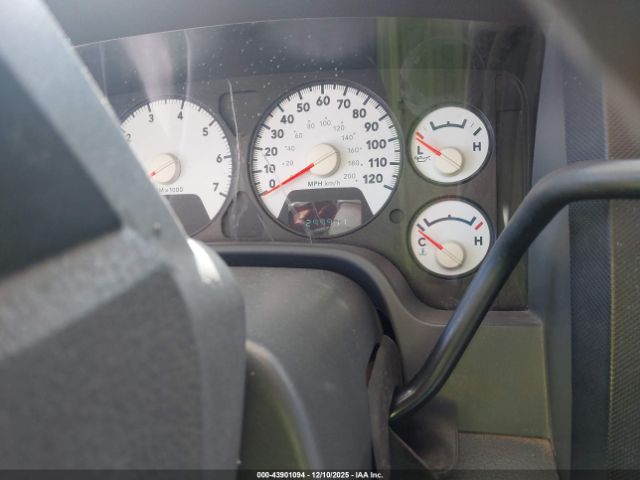 Dodge Ram 2500 Image 8