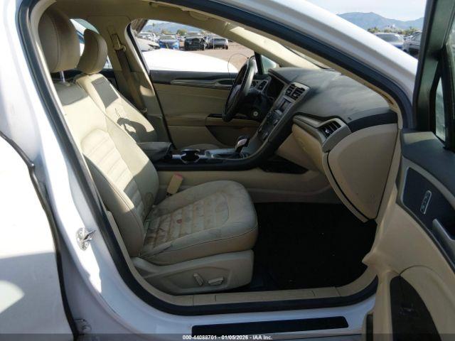 Ford Fusion Se Image 4