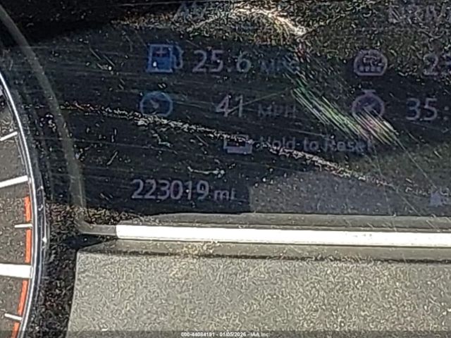 Nissan Pathfinder Sv Image 13