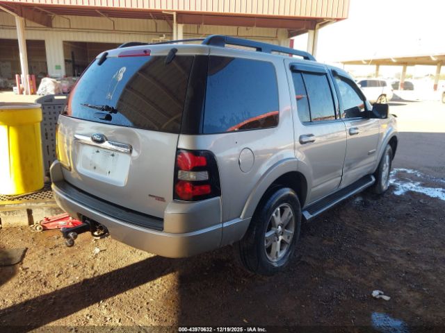 Ford Explorer Xlt Image 5