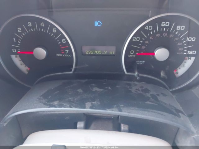 Ford Explorer Xlt Image 10