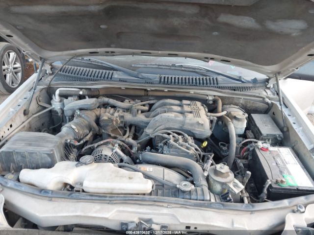 Ford Explorer Xlt Image 8