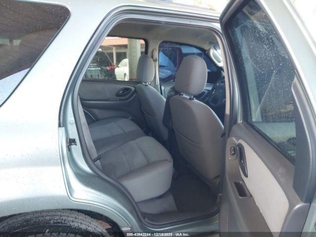 Ford Escape Xlt Image 6