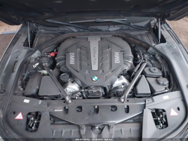 BMW 7 Series Image 4