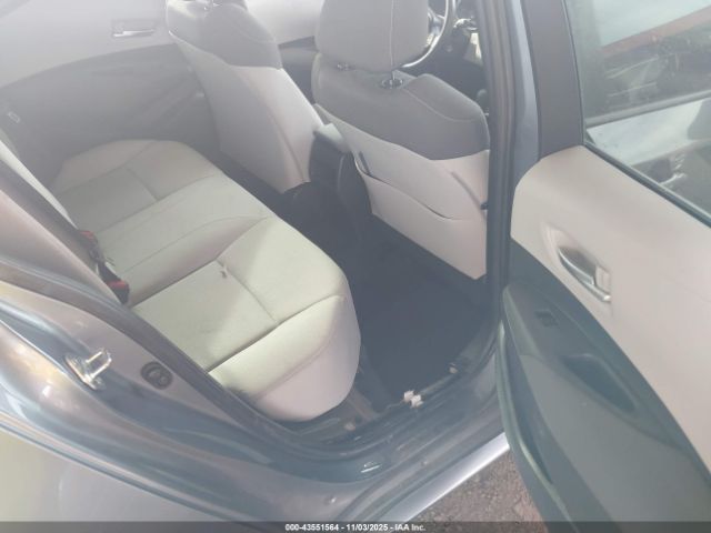 Toyota Corolla Le Image 6