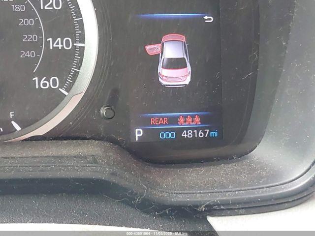 Toyota Corolla Le Image 12