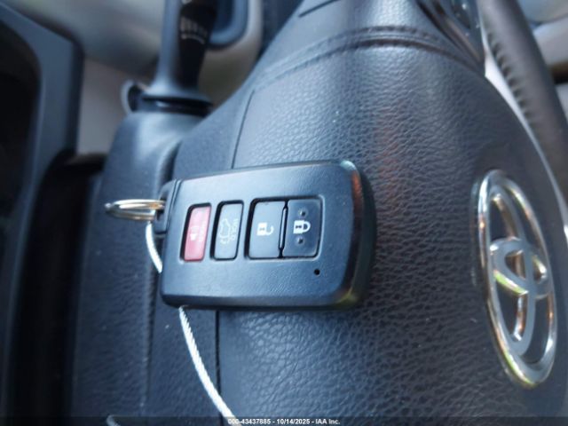 Toyota Highlander Xle V6 Image 10