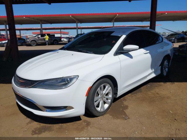 Chrysler 200 Limited Platinum Image 2