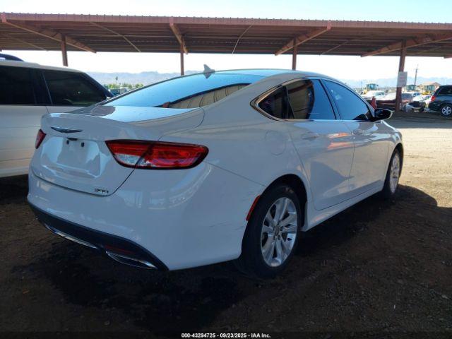 Chrysler 200 Limited Platinum Image 7